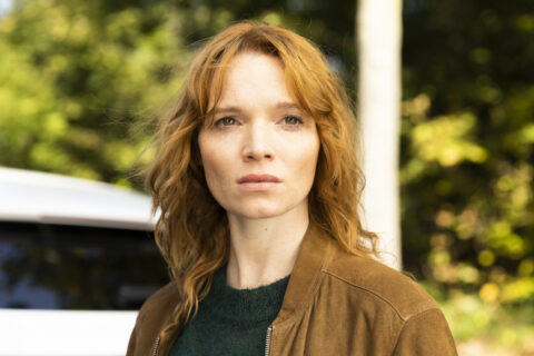 Standbild aus dem Film "Einfach mal was Schönes": Die Protagonistin Karla (Karoline Herfurth) ist in einer Nahaufnahme zu sehen.